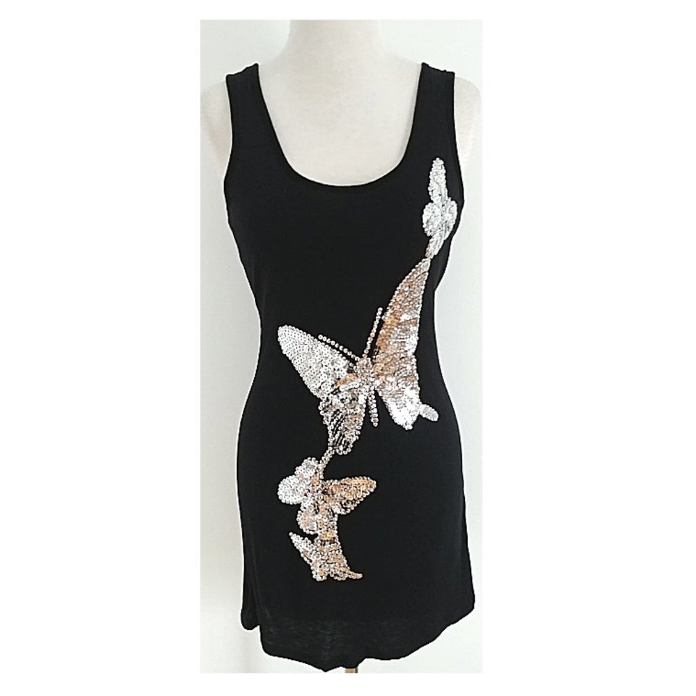 Long black camisole with sequins